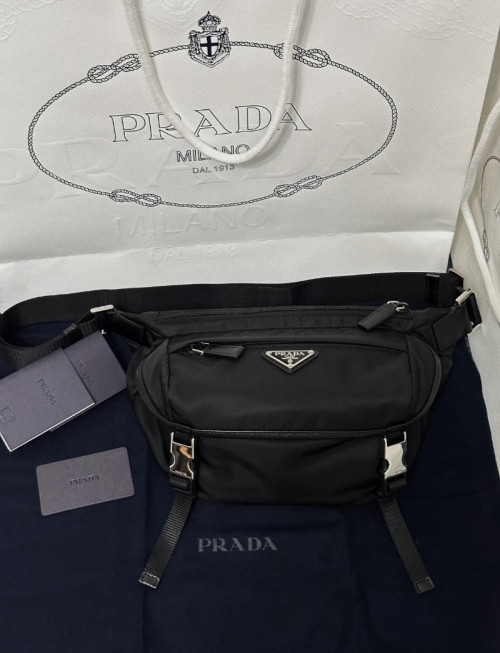 2bf5d55edc1c3cadd1da9cb125e59ef8_1763618308_4067.jpg