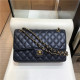 CHANEL 샤넬 캐비어 금장 숄더백 1112