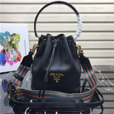 PRADA 프라다 비텔로 다이노  버킷백 1BE018-3