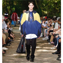 BALENCIAGA 발렌시아가 쇼핑백 B50911