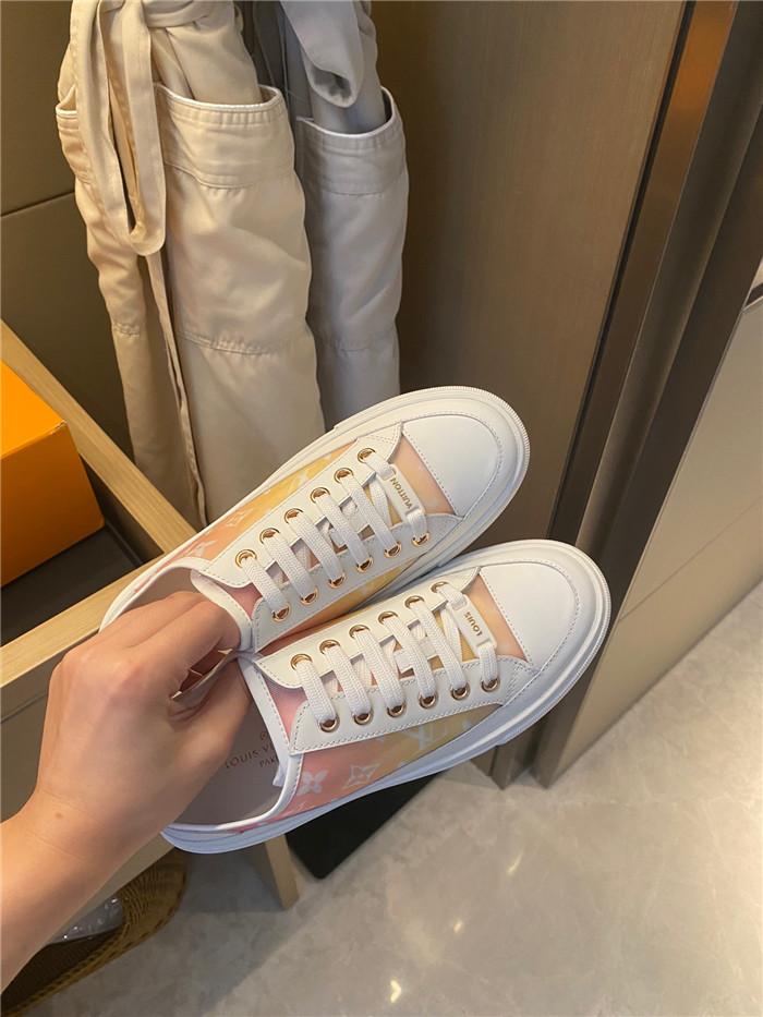 LOUIS VUITTON 루이비통 여성용 스니커즈 L64084 2COLOR