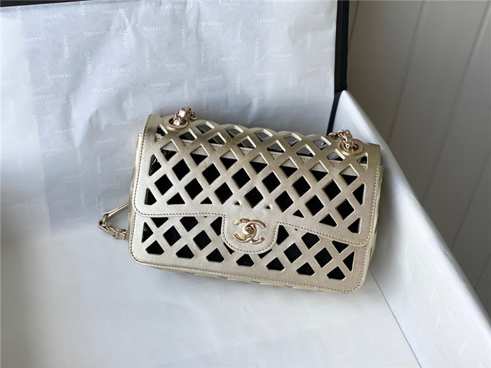 CHANEL 샤넬 카프스킨 플랩백 메탈 AS2370 2COLOR