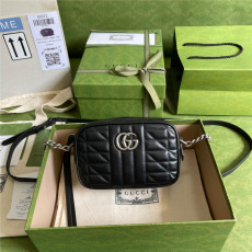 GUCCI 구찌 GG 마몬트 마틀라세 미니 크로스백 634936