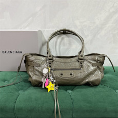 BALENCIAGA 발렌시아가 르 시티 이스트 웨스트 숄더백 B50781