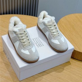 MAISON MARGIELA 메종마르지엘라 남여공용 스니커즈 M19073 2COLOR