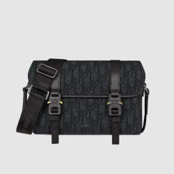 DIOR 디올 Hit the Road 플랩 스트랩백 1ESPO