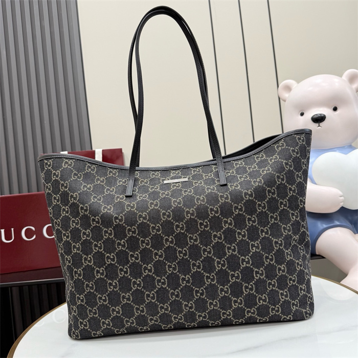 GUCCI 구찌 플라크 소가죽 토트백 874745